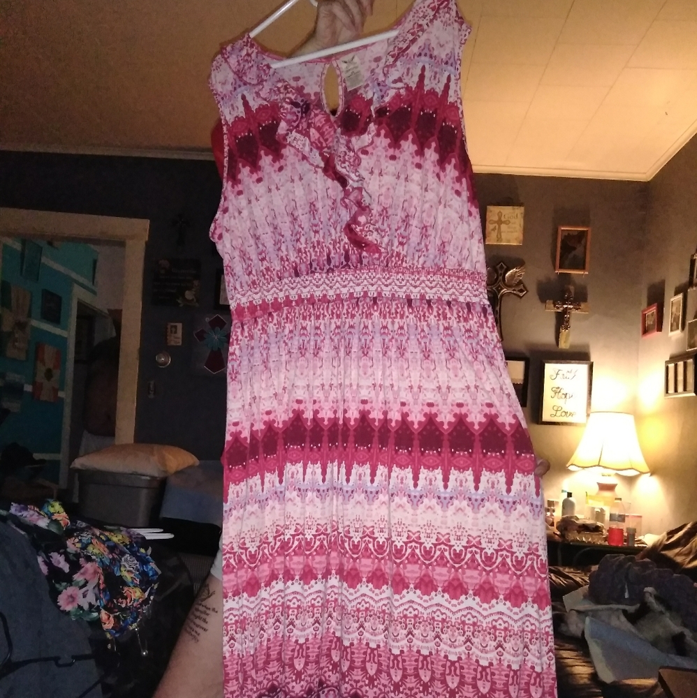 Sleeveless Maxi Sundress 🦃"2/$15 sale !!"